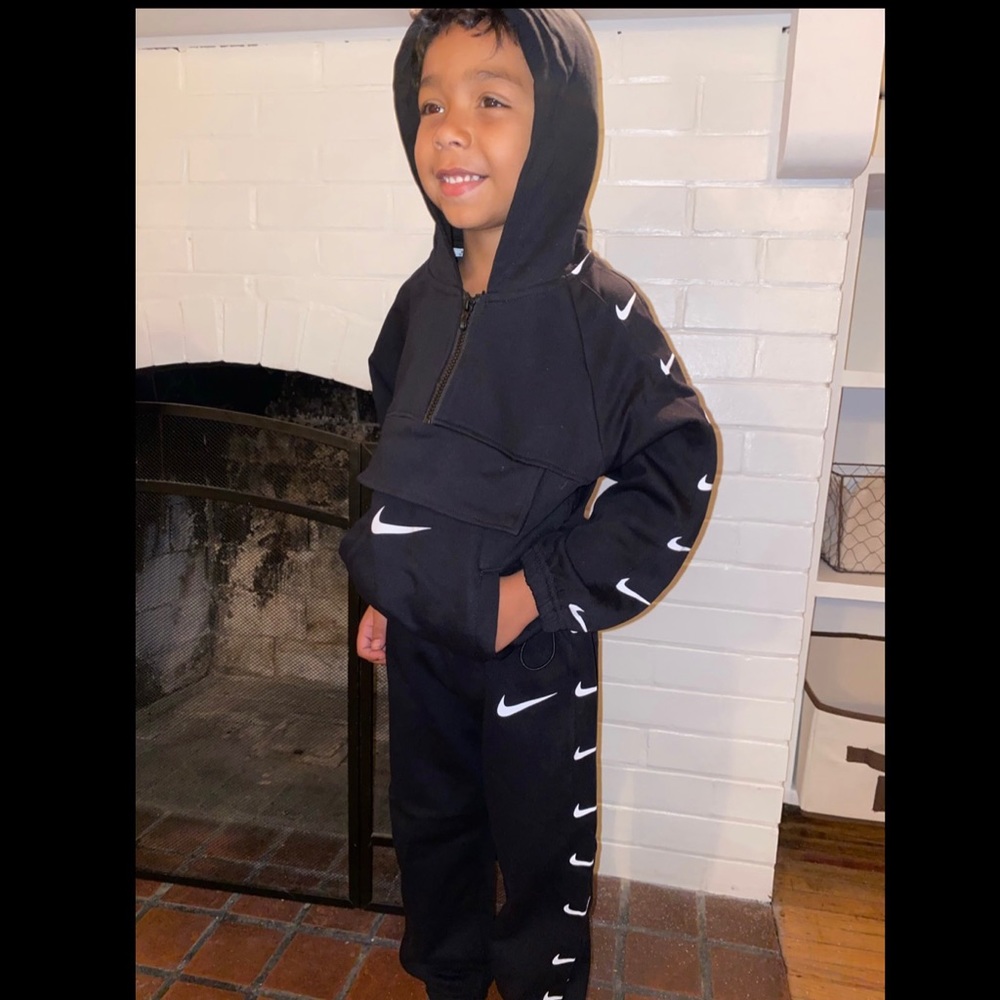 Nike sweat suit